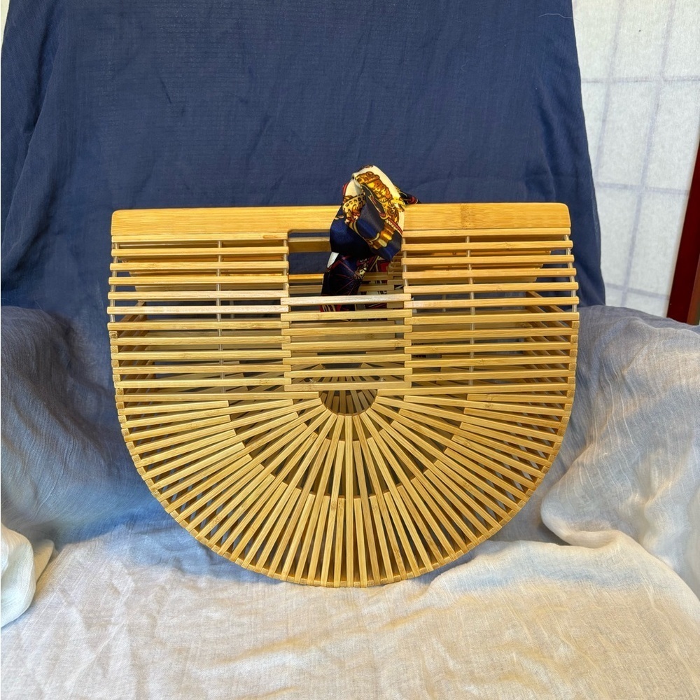 Great summer purse! NWOT - Picture 2 of 4